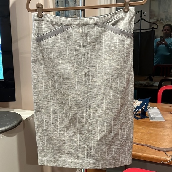 🍕🪻ATM skirt midi pinstripe gray white medium CLOSEOUT - Picture 6 of 10